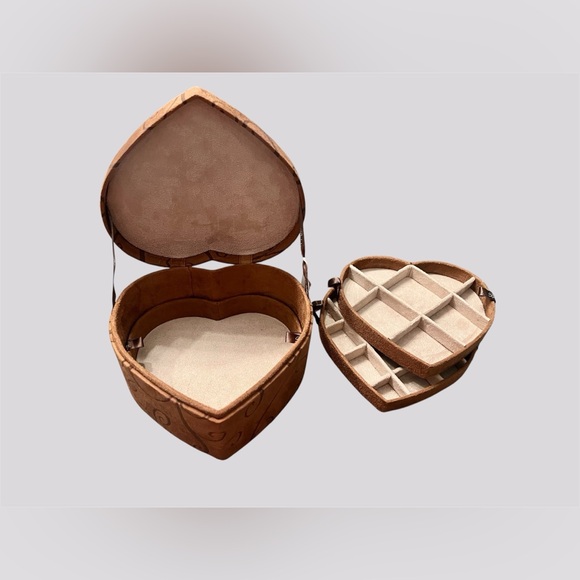 Brighton “Fill Your Heart” Jewelry Box - Picture 8 of 11